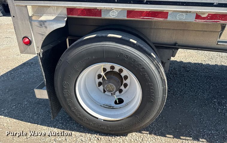 image for item EG6442 2014 Mac flatbed trailer