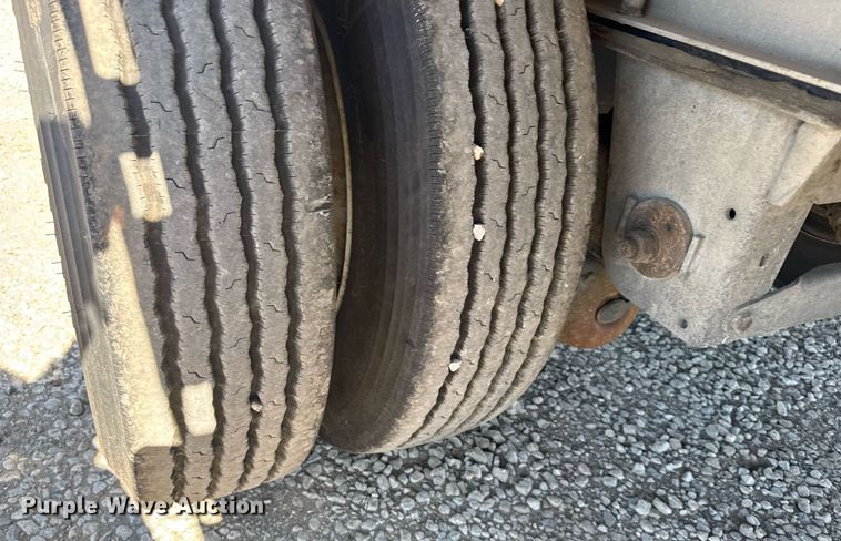 image for item EG6442 2014 Mac flatbed trailer