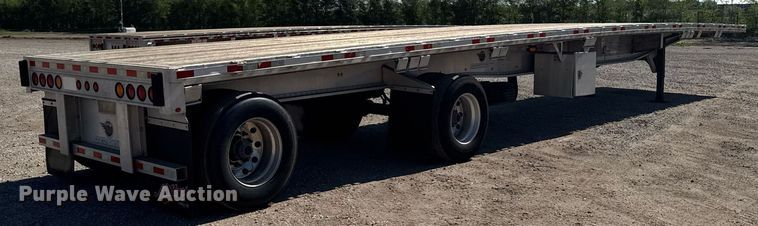 image for item EG6443 2015 Manac flatbed trailer