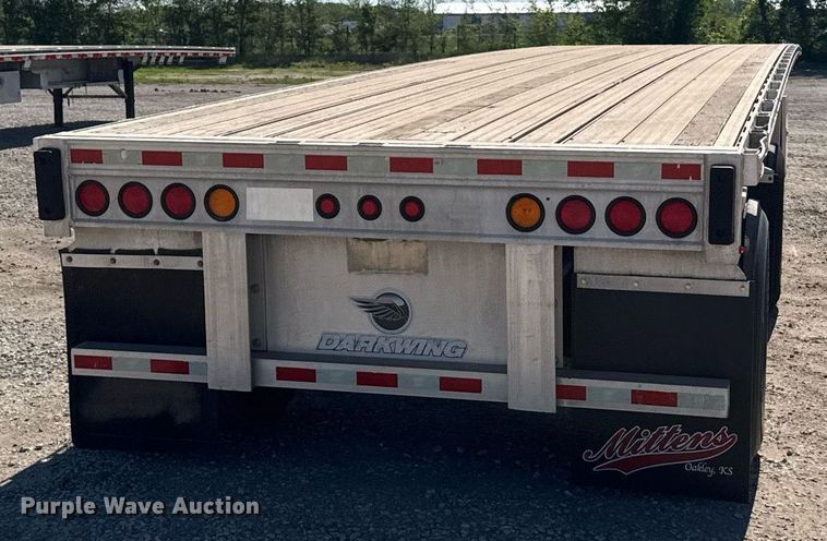 image for item EG6443 2015 Manac flatbed trailer