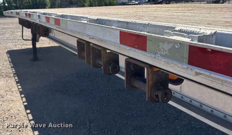 image for item EG6443 2015 Manac flatbed trailer