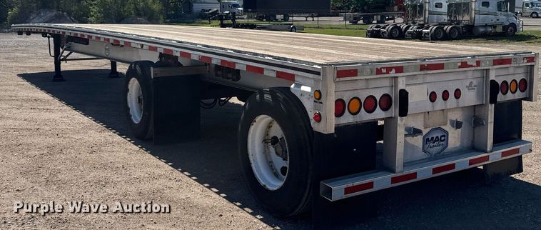 image for item EG6444 2014 Mac flatbed trailer