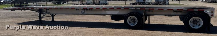 image for item EG6444 2014 Mac flatbed trailer