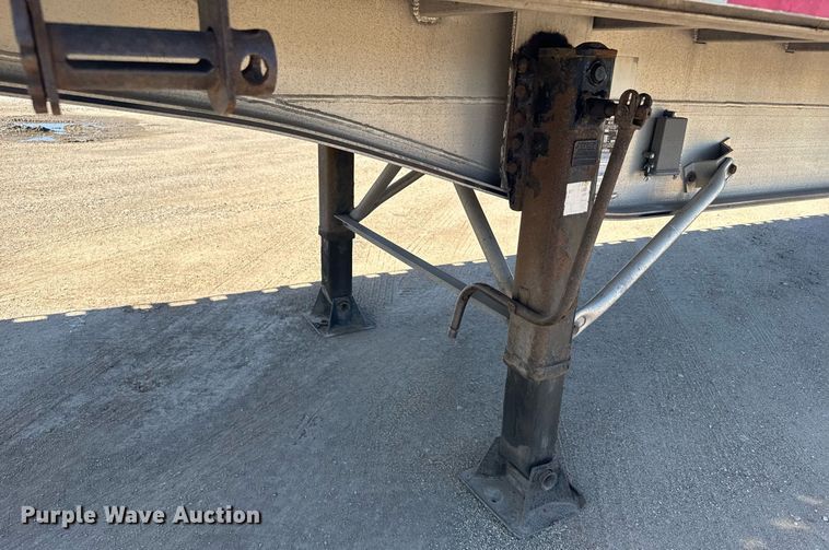 image for item EG6444 2014 Mac flatbed trailer