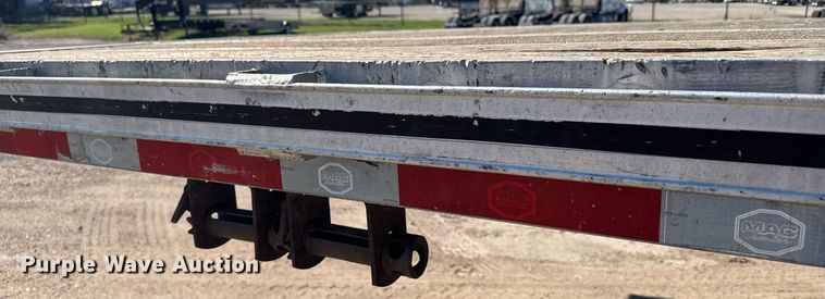 image for item EG6444 2014 Mac flatbed trailer