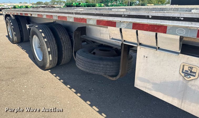 image for item EG6444 2014 Mac flatbed trailer