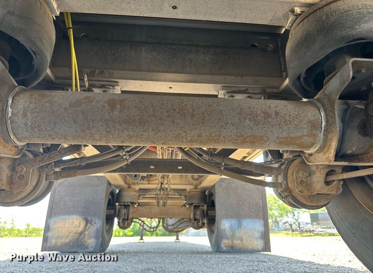 image for item EG6444 2014 Mac flatbed trailer