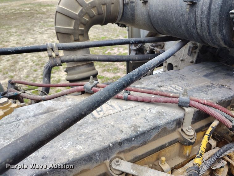 image for item EH0286 2006 Freightliner FLD120 semi truck