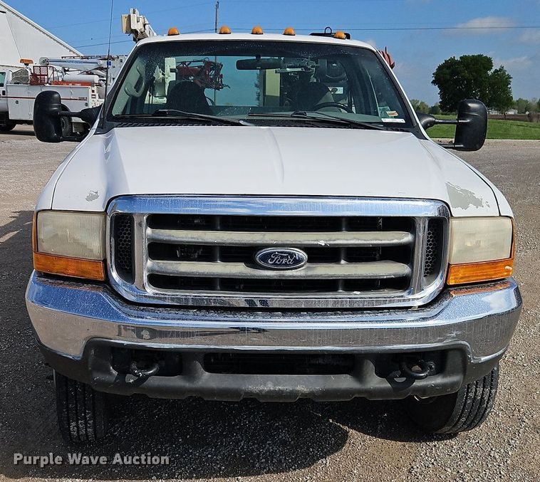 image for item EI8965 2001 Ford F450 Super Duty utility / service truck