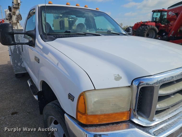 image for item EI8965 2001 Ford F450 Super Duty utility / service truck