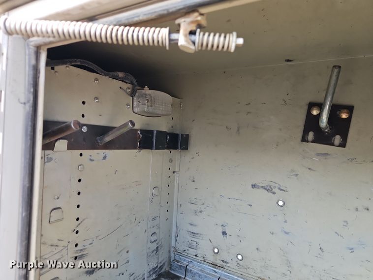 image for item EI8965 2001 Ford F450 Super Duty utility / service truck