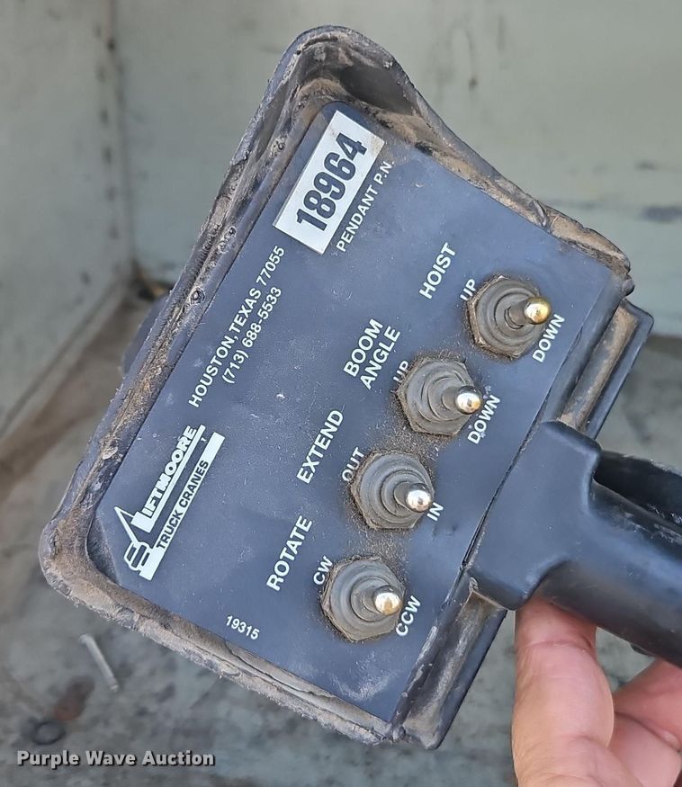 image for item EI8965 2001 Ford F450 Super Duty utility / service truck