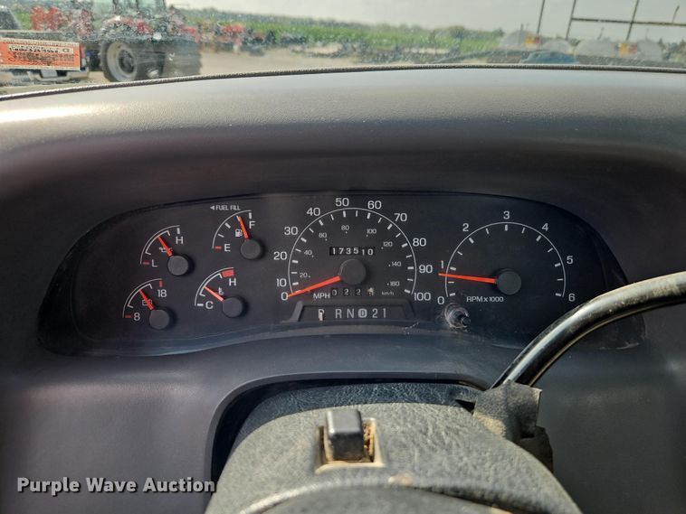 image for item EI8965 2001 Ford F450 Super Duty utility / service truck