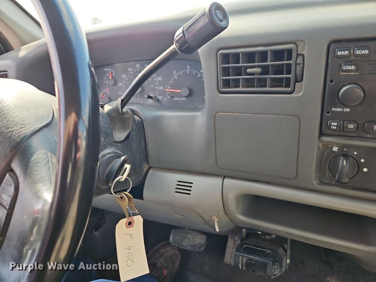 image for item EI8965 2001 Ford F450 Super Duty utility / service truck