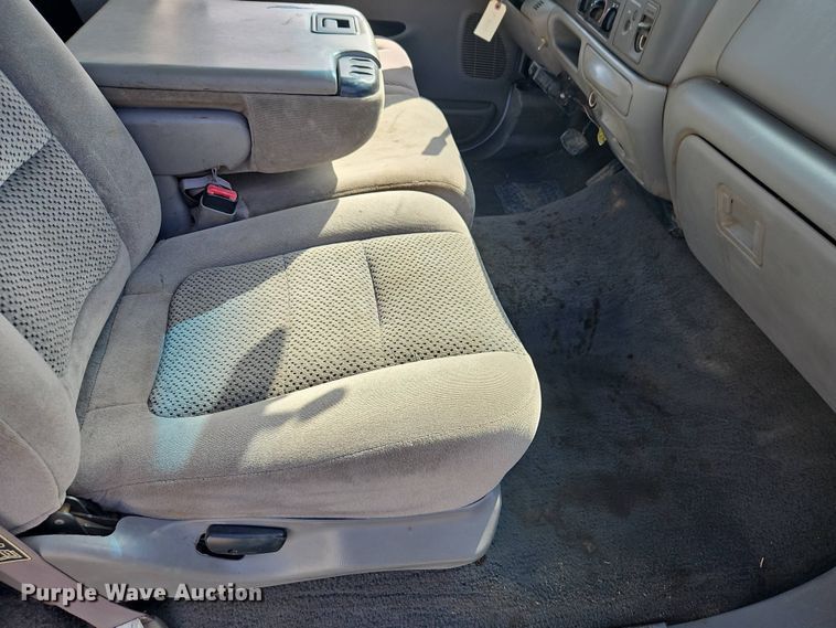 image for item EI8965 2001 Ford F450 Super Duty utility / service truck