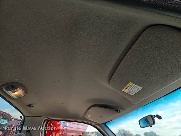 image for item EI8965 2001 Ford F450 Super Duty utility / service truck