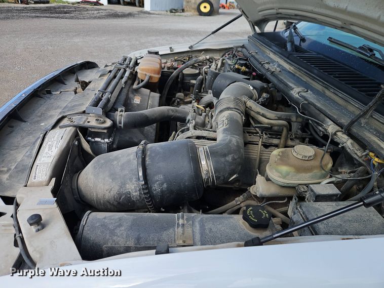 image for item EI8965 2001 Ford F450 Super Duty utility / service truck