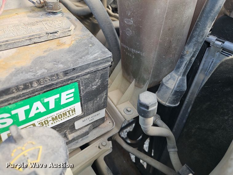 image for item EI8965 2001 Ford F450 Super Duty utility / service truck