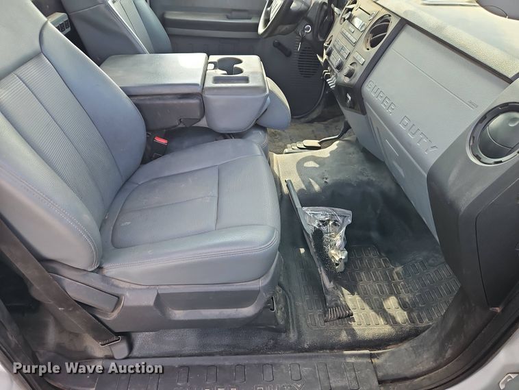 image for item EI8966 2014 Ford F550 Super Duty utility / service truck