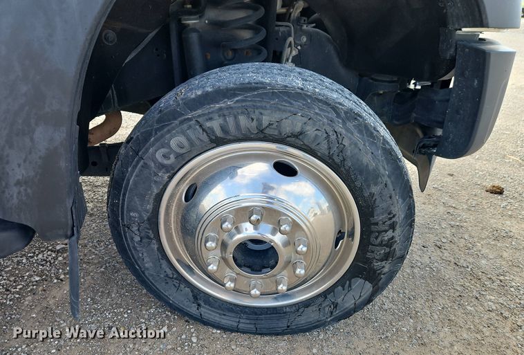 image for item EI8966 2014 Ford F550 Super Duty utility / service truck