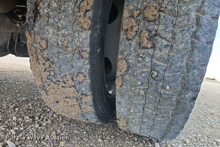 image for item EI8966 2014 Ford F550 Super Duty utility / service truck