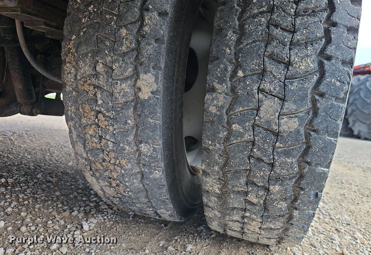 image for item EI8966 2014 Ford F550 Super Duty utility / service truck