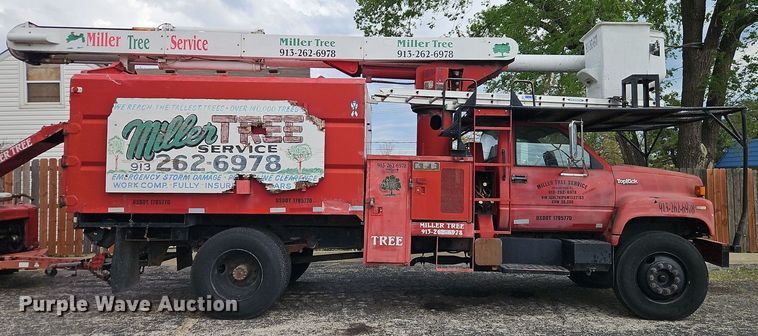 image for item EI8983 1991 GMC Top Kick forestry bucket truck