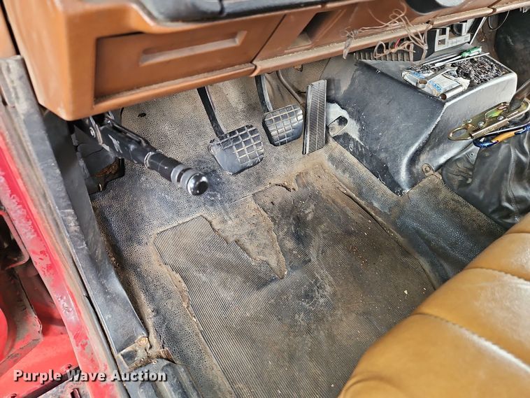 image for item EI8983 1991 GMC Top Kick forestry bucket truck