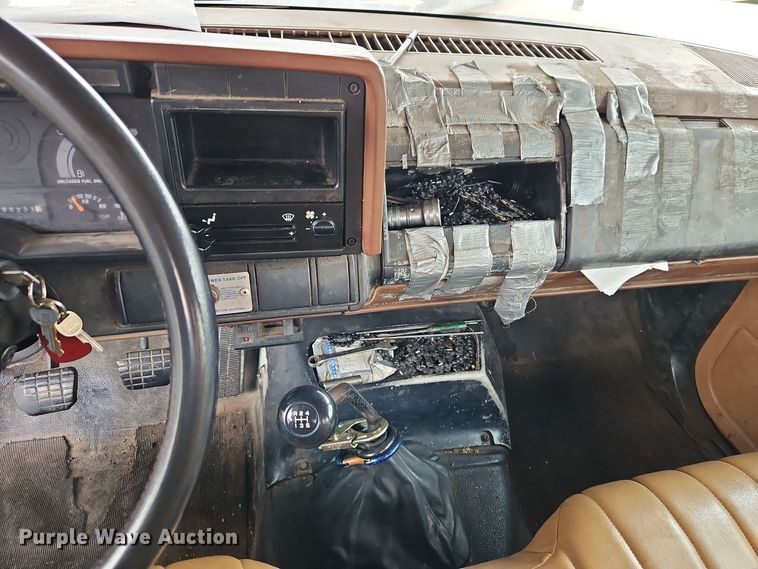 image for item EI8983 1991 GMC Top Kick forestry bucket truck