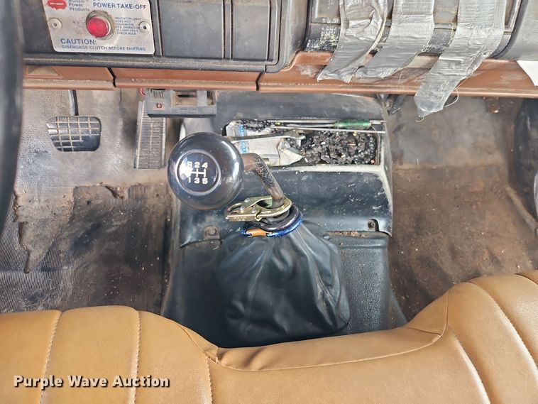 image for item EI8983 1991 GMC Top Kick forestry bucket truck