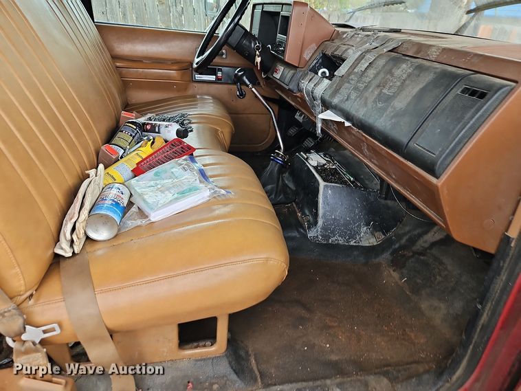 image for item EI8983 1991 GMC Top Kick forestry bucket truck