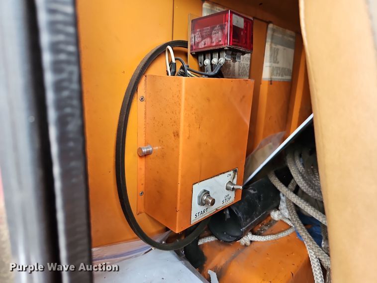 image for item EI8983 1991 GMC Top Kick forestry bucket truck