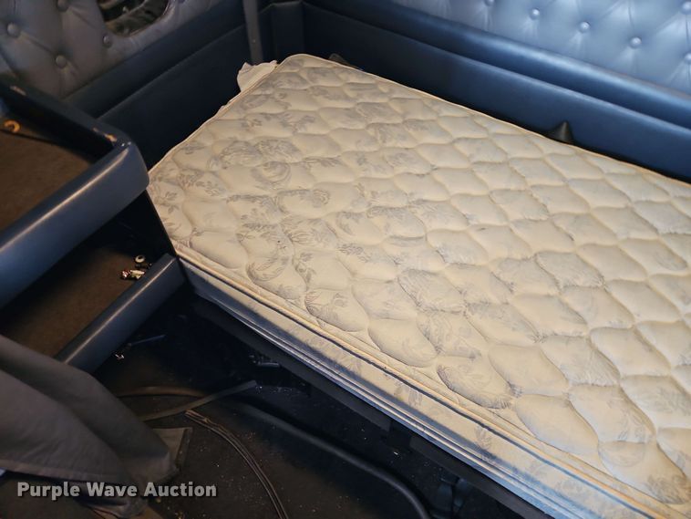 image for item EJ0008 2014 Kenworth T660 semi truck