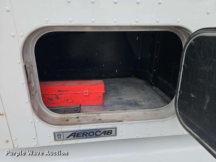 image for item EJ0008 2014 Kenworth T660 semi truck