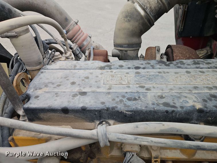 image for item EJ0009 2006 Kenworth W900 semi truck