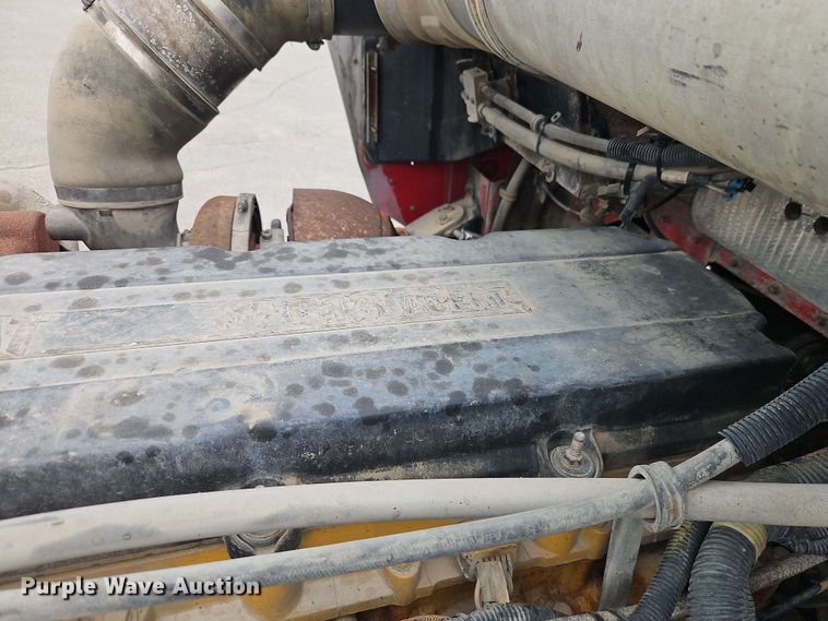 image for item EJ0009 2006 Kenworth W900 semi truck