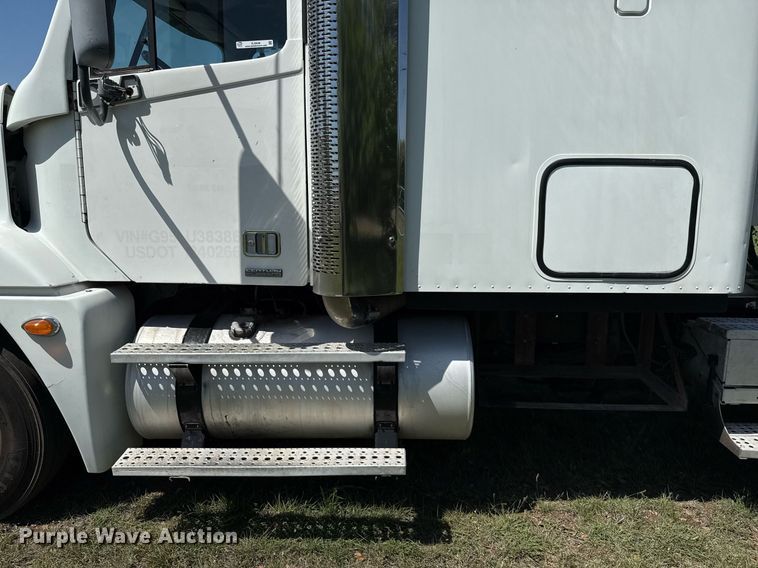 image for item EJ3638 2005 Freightliner Century Class semi truck