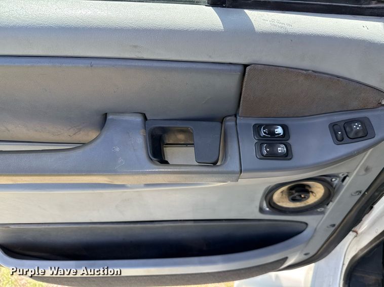 image for item EJ3638 2005 Freightliner Century Class semi truck