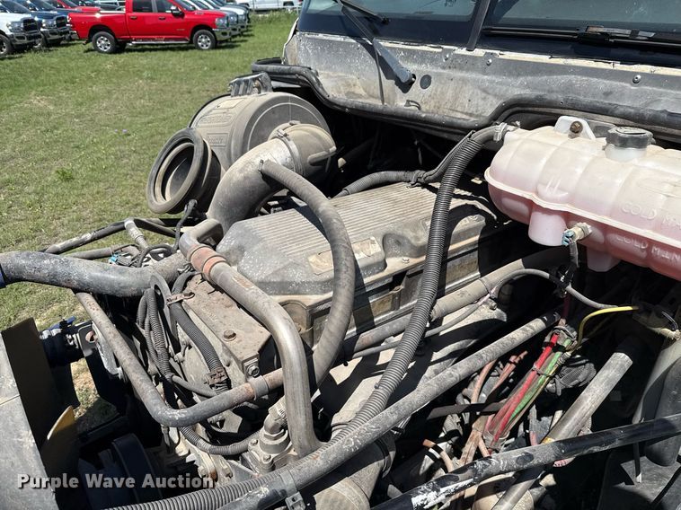 image for item EJ3638 2005 Freightliner Century Class semi truck