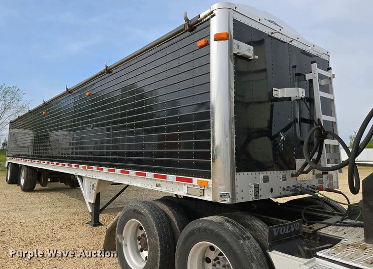 image for item EJ7475 2008 Wilson 1W1 walking floor trailer