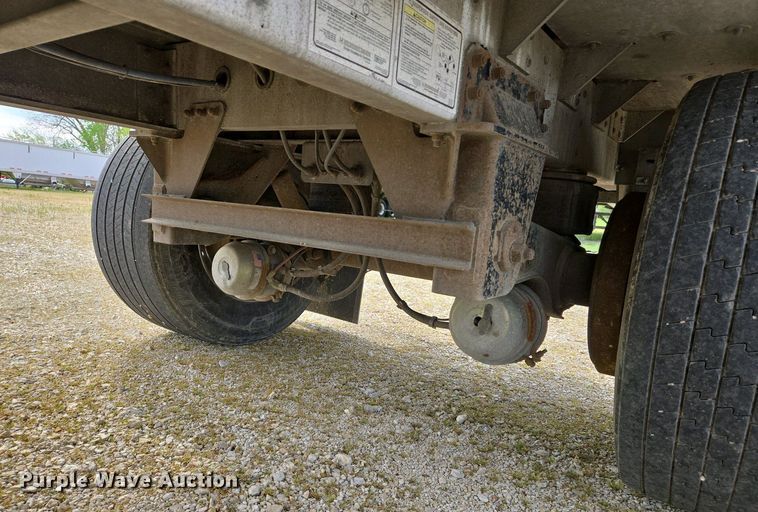 image for item EJ7475 2008 Wilson 1W1 walking floor trailer