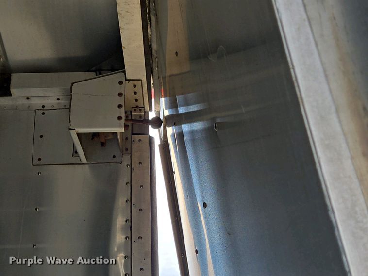 image for item EJ7475 2008 Wilson 1W1 walking floor trailer