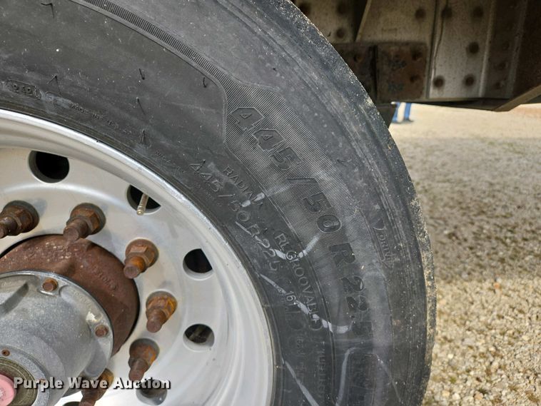 image for item EJ7475 2008 Wilson 1W1 walking floor trailer