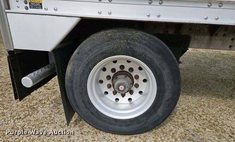 image for item EJ7475 2008 Wilson 1W1 walking floor trailer