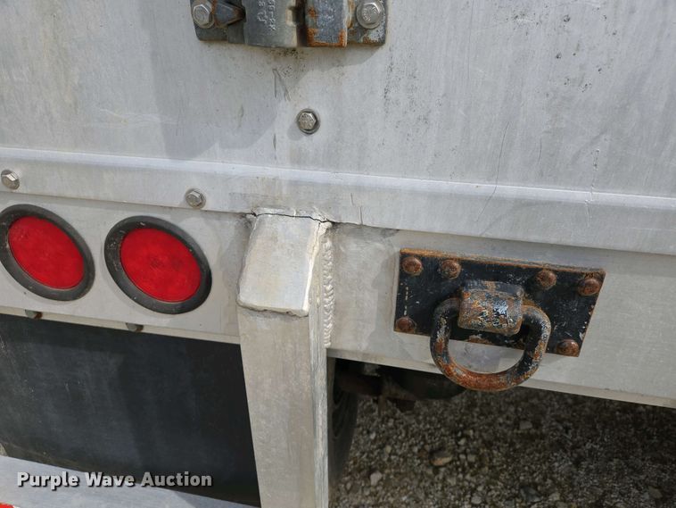 image for item EJ7476 2006 Wilson DWG-550WB walking floor trailer