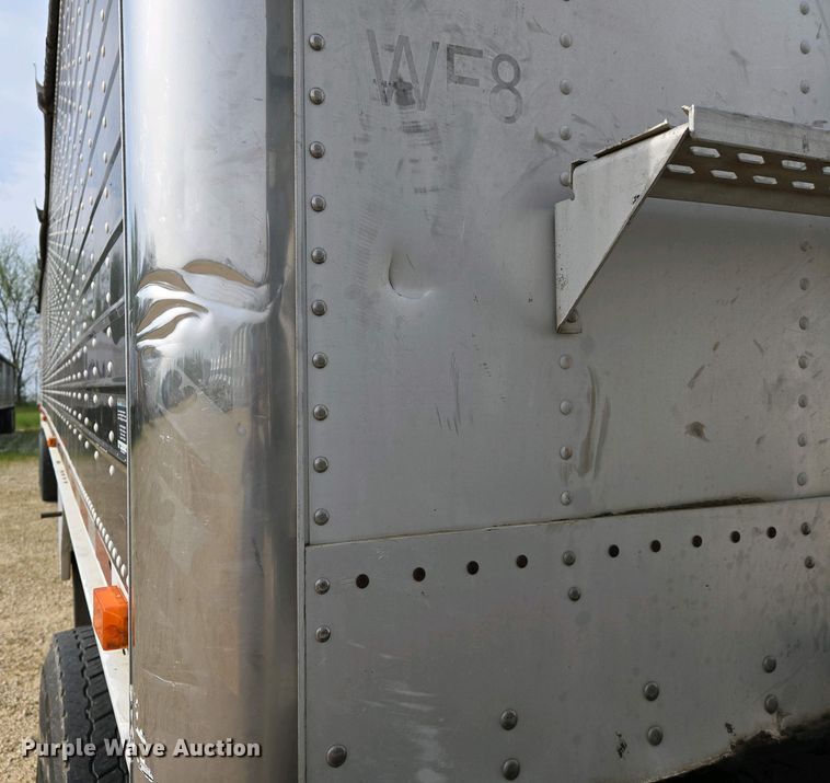 image for item EJ7476 2006 Wilson DWG-550WB walking floor trailer