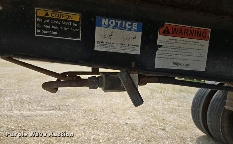 image for item EJ7476 2006 Wilson DWG-550WB walking floor trailer