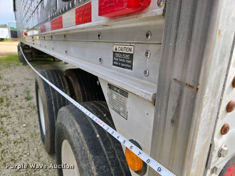 image for item EJ7476 2006 Wilson DWG-550WB walking floor trailer