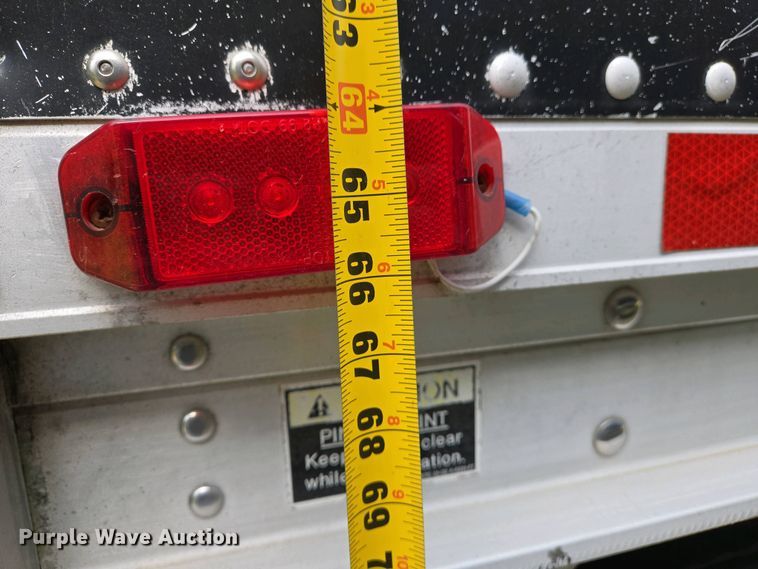 image for item EJ7476 2006 Wilson DWG-550WB walking floor trailer