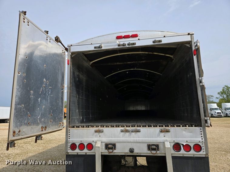 image for item EJ7476 2006 Wilson DWG-550WB walking floor trailer